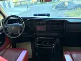 Photo 9 - GMC Savana