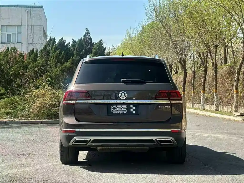 Volkswagen Teramont 2019 380TSI 4WD Luxury Edition China VI фото 5