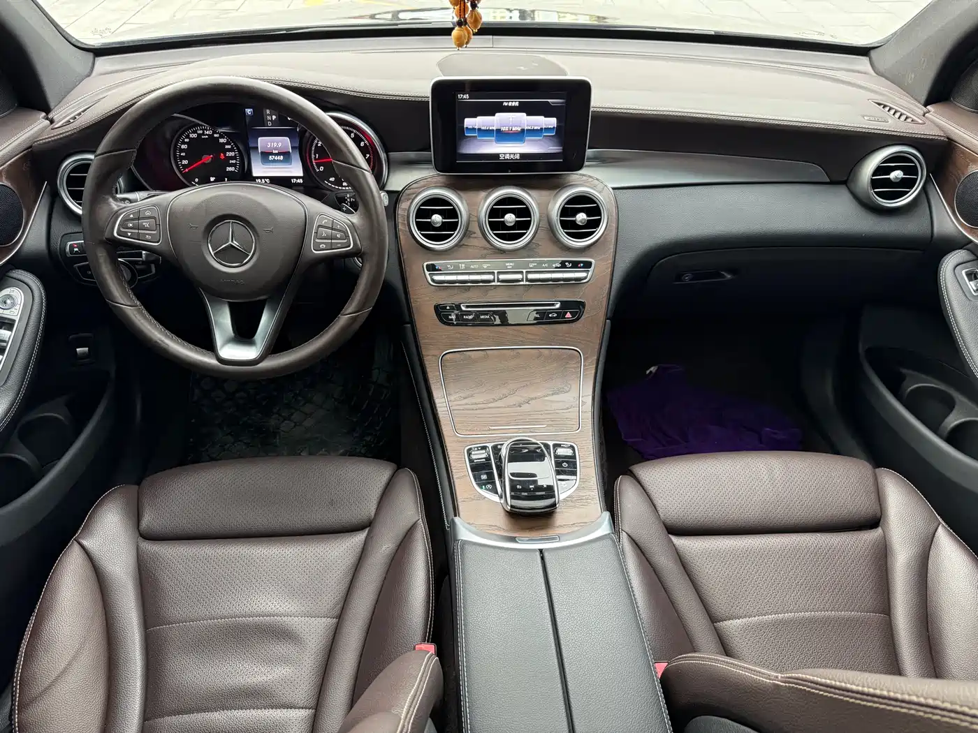 Mercedes-Benz GLC 2018 GLC 300 4MATIC Dynamic фото 13