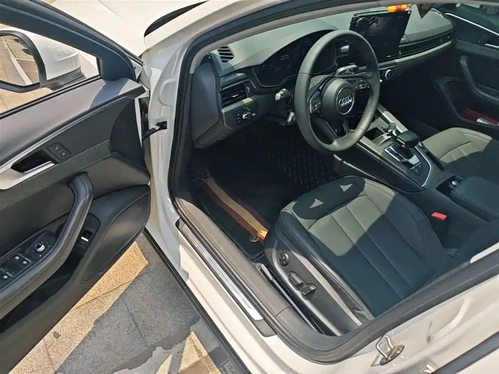 Audi A4L 2022 40 TFSI Luxury Elegance фото 16