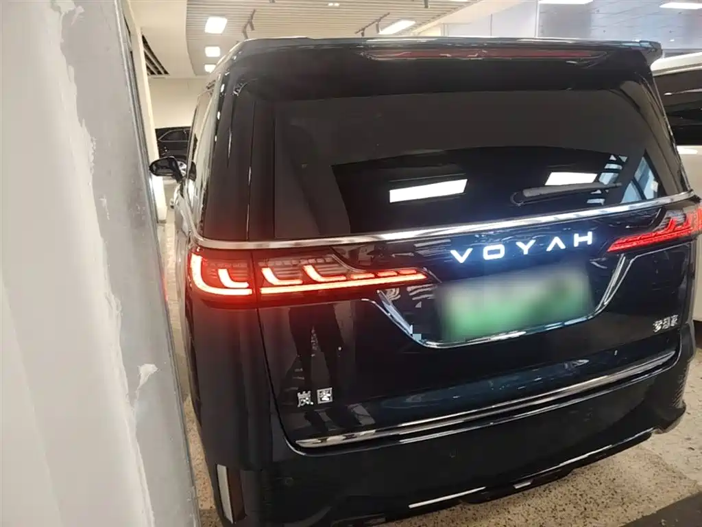 Voyah Auto Voyah Dreamer 2025 PHEV 4WD Kunpeng Premium Edition фото 5