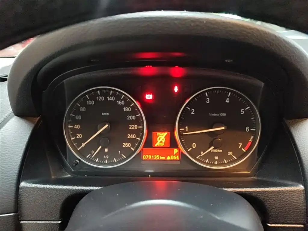 BMW X1 2015 Model sDrive18i Fashion Advanced Edition фото 12