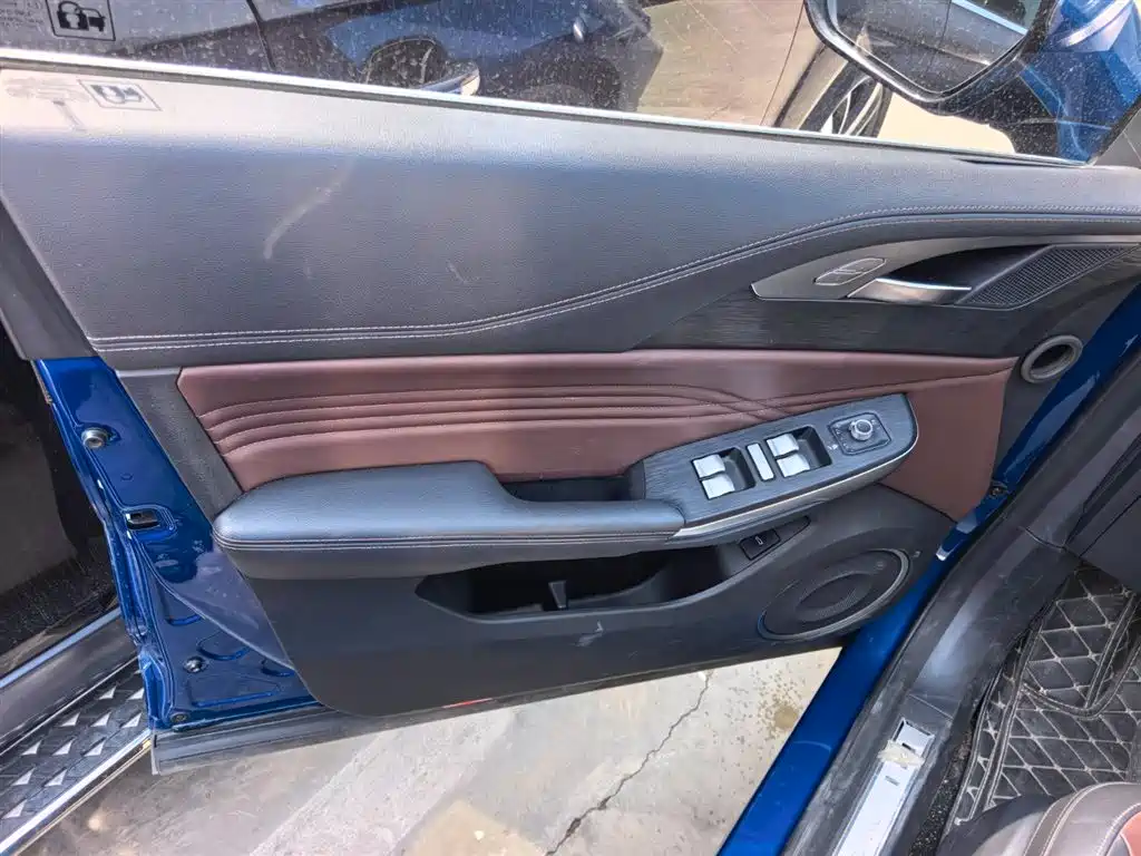 WEI PAI WEI BRAND VV5