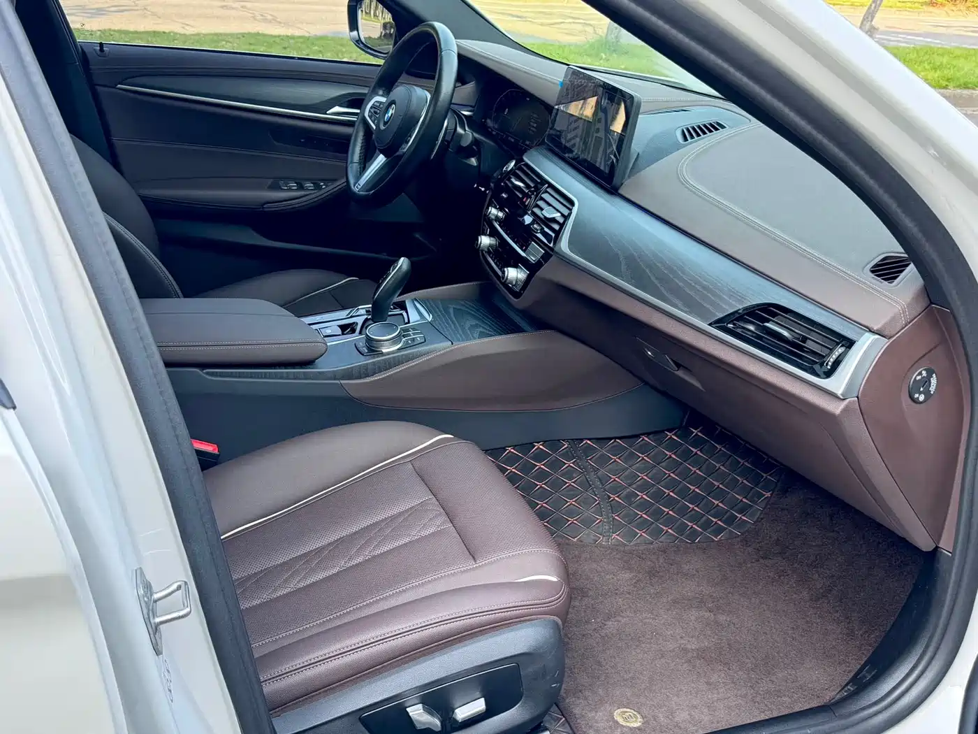BMW 5 Series 2022 530Li Leading Luxury Package фото 8