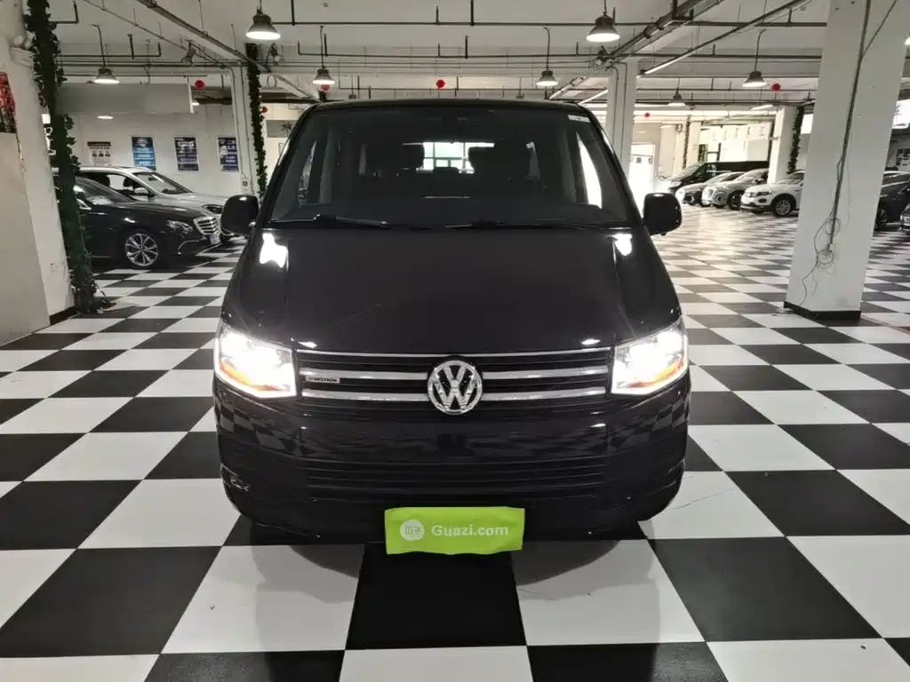 Volkswagen Caravelle 2019 2018 2.0TSI 4WD Luxury Edition 7-Seater