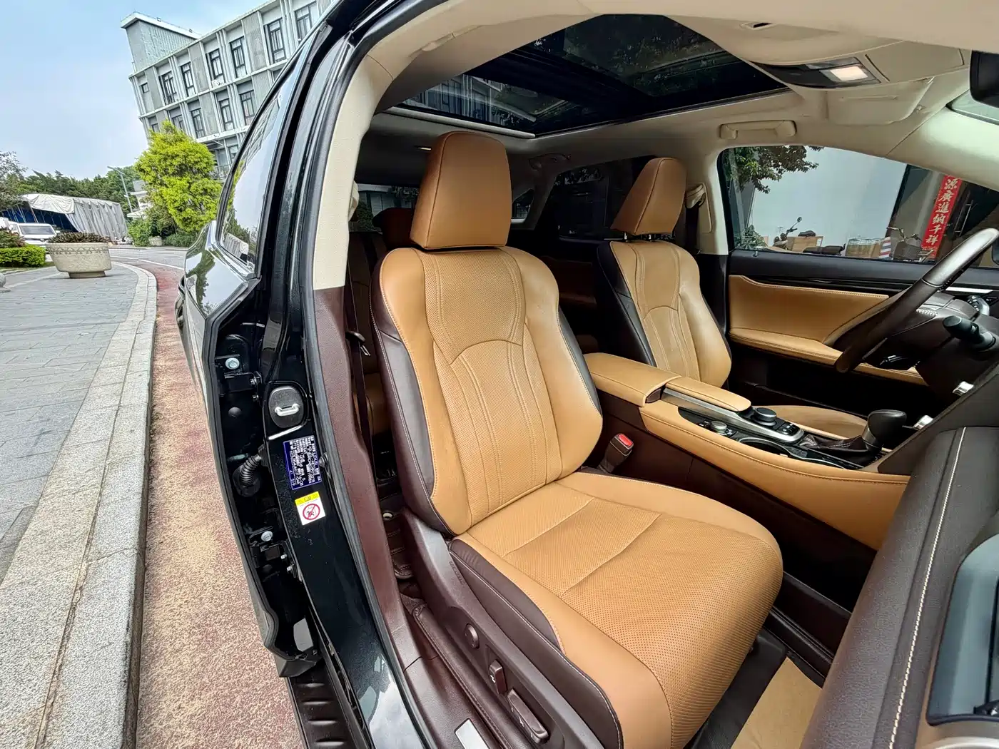 LEXUS RX