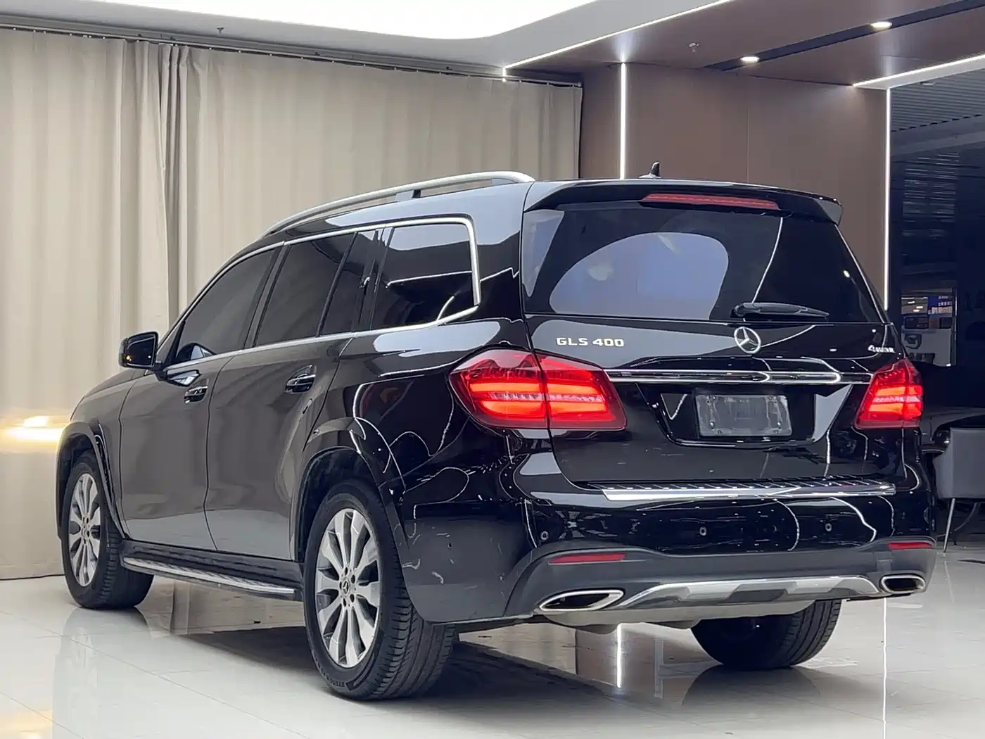 Mercedes-Benz GLS 2018 GLS 400 4MATIC Dynamic фото 19