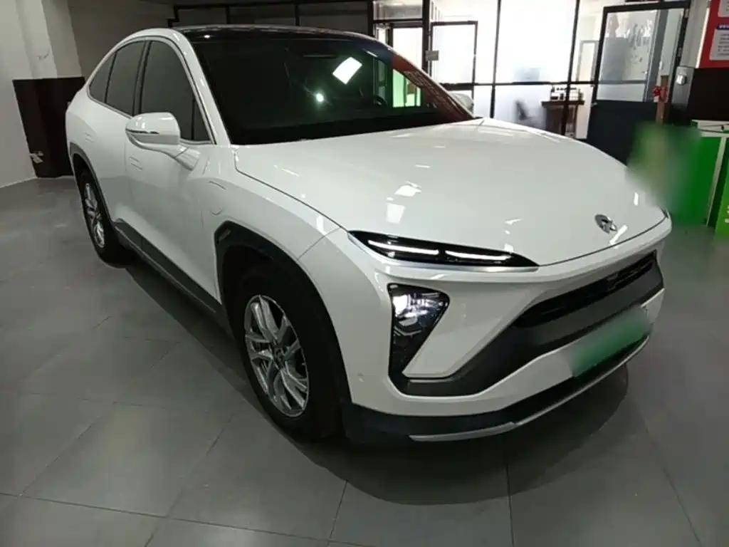 Фото 4 - NIO EC6