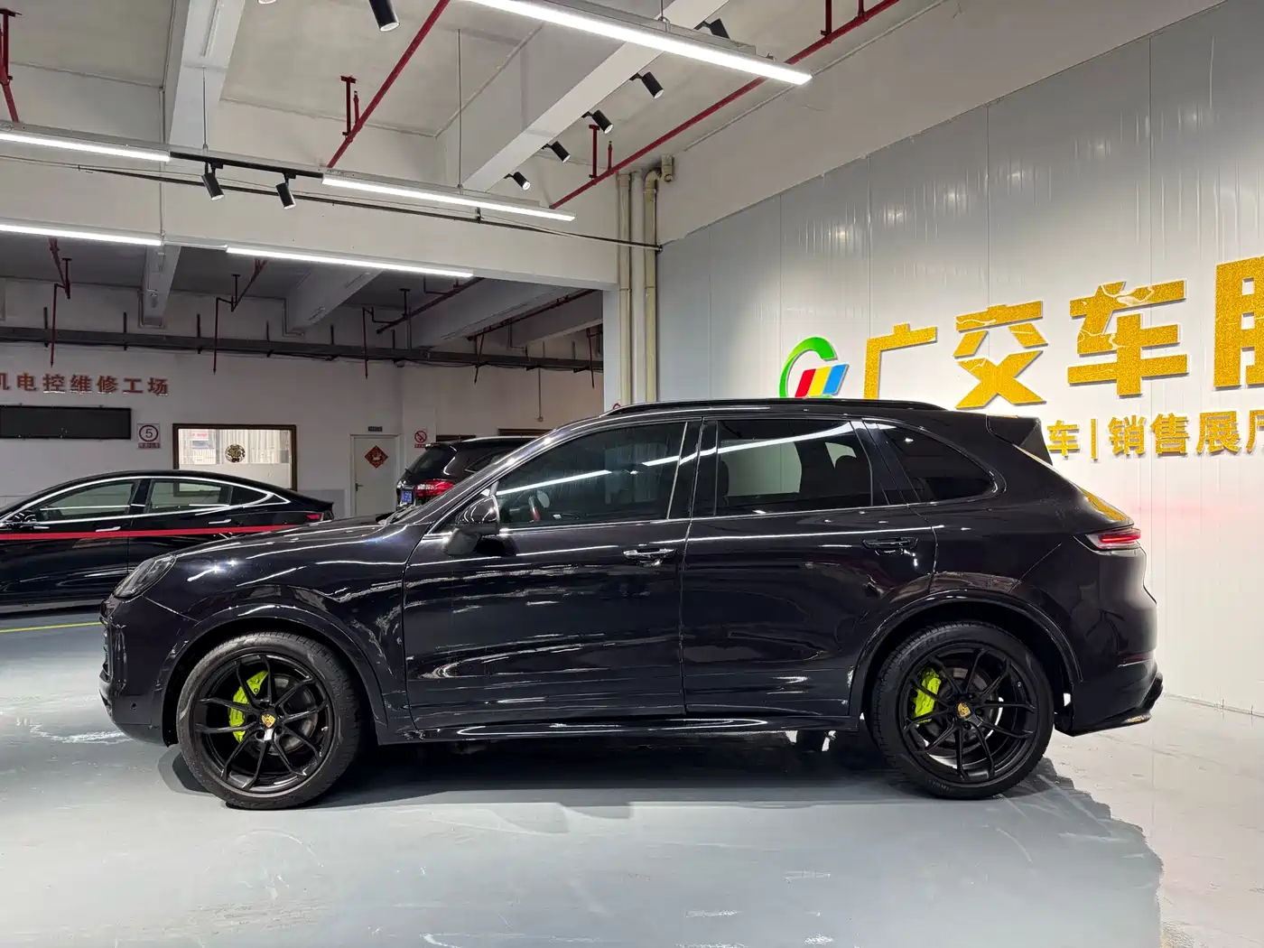Porsche Cayenne фото 8