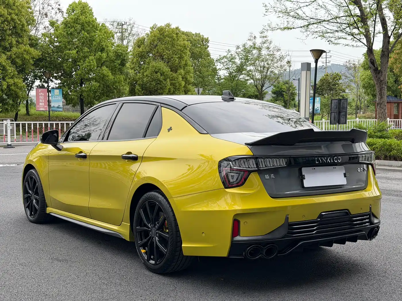 Lynk & Co 03 2022 03+ 2.0TD Auto Wind Rider Edition фото 6