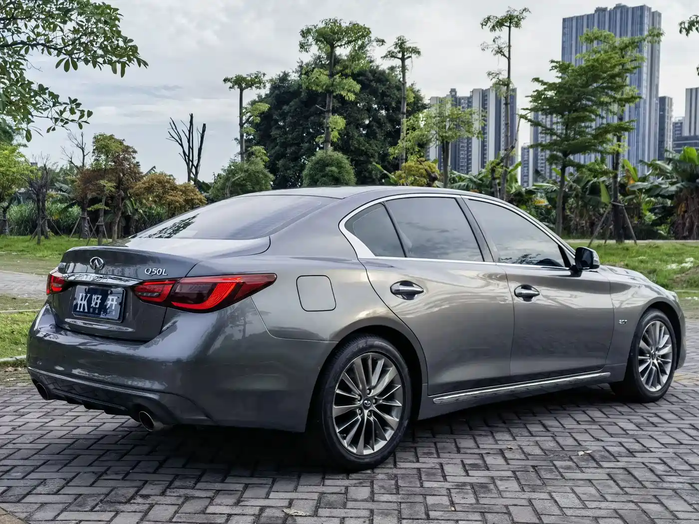 Фото 7 - Infiniti Q50L