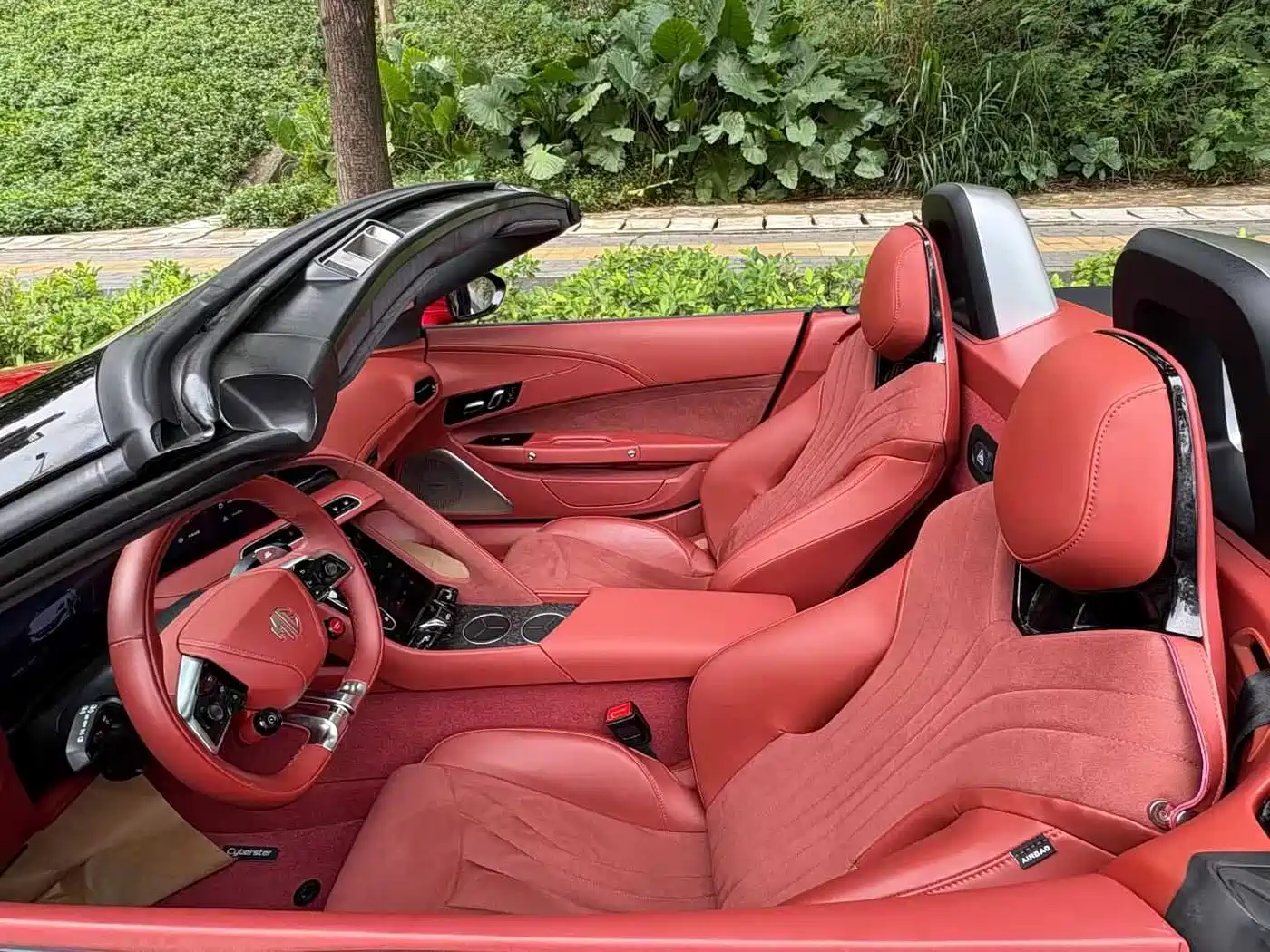 MG Cyberster 2023 2024 501km Charming Edition