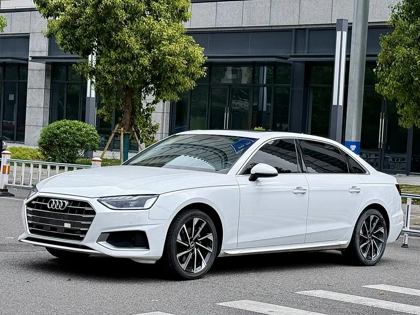 Audi A4L 2022 40 TFSI Luxury Elegance