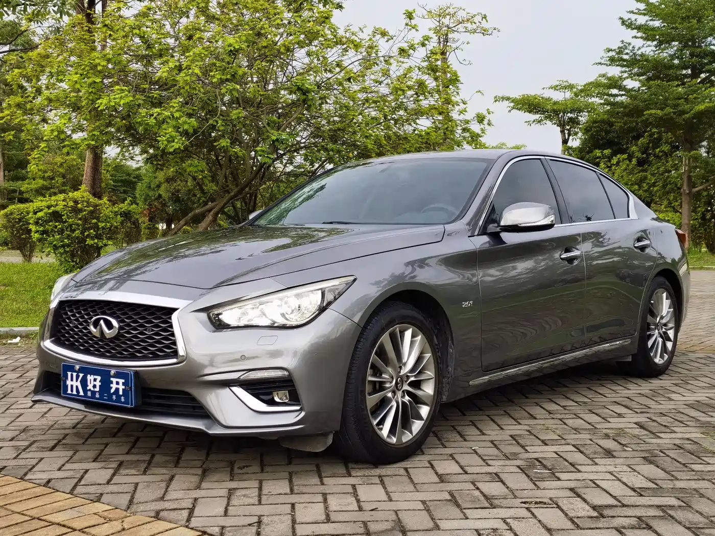 Фото 1 - Infiniti Q50L