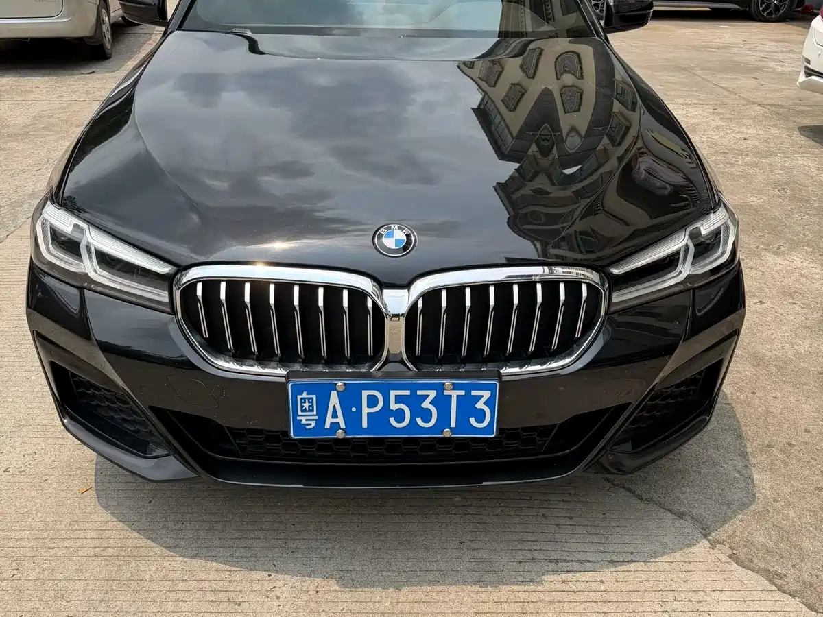 BMW 5-SERIES