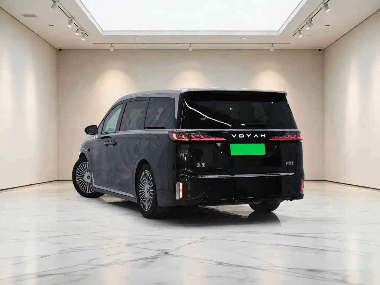 Voyah Auto Voyah Dreamer 2025 PHEV AWD Flagship Qian Kun Edition фото 14