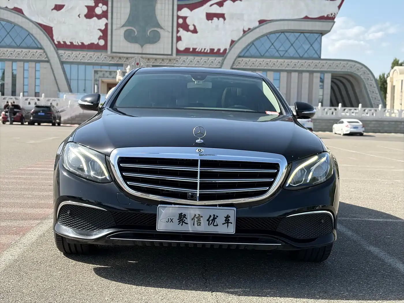 Mercedes-Benz E-Class 2018 E 300 L Sport Fashion фото 2