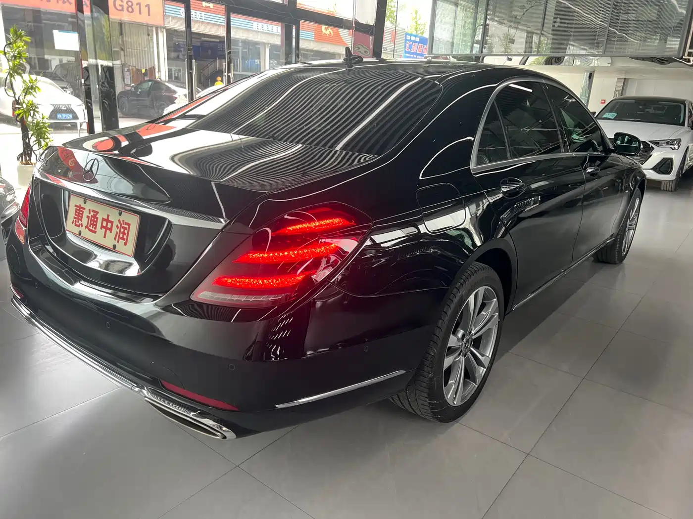 Mercedes-Benz S-Class 2020 S 350 L Premium Edition Collector's Version фото 6