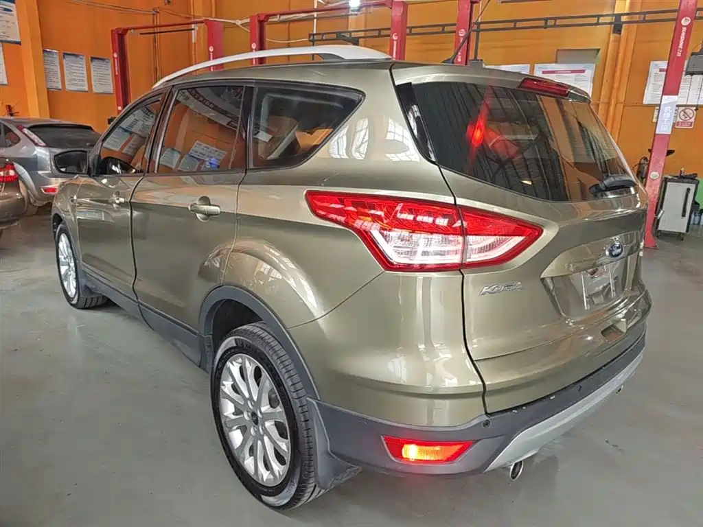 Ford Kuga 2014 2013 1.6L GTDi FWD Comfort