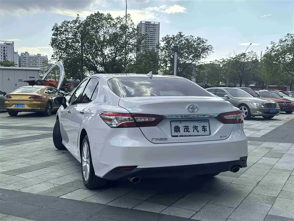 Toyota Camry 2021 2.0G Luxury Edition фото 7