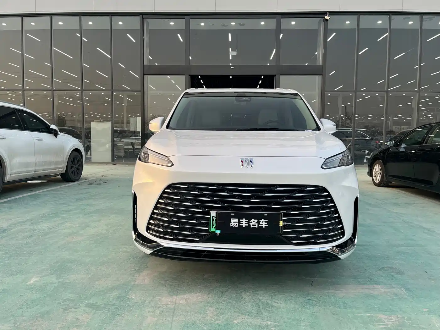 BUICK GL8 NEW ENERGY