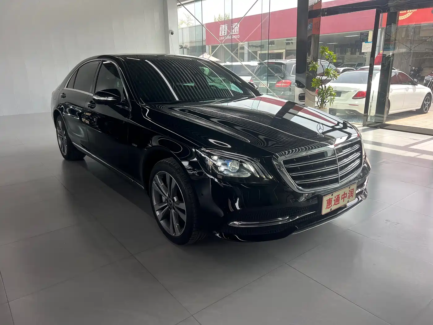 Mercedes-Benz S-Class 2020 S 350 L Premium Edition Collector's Version фото 3
