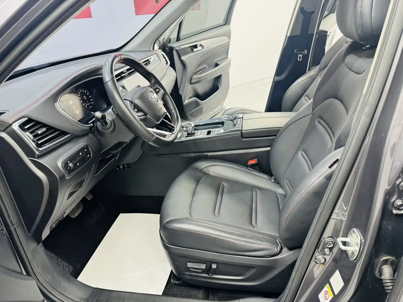 GAC Trumpchi Trumpchi GS4 PLUS 2022 270T Automatic Starry Sky Edition фото 4