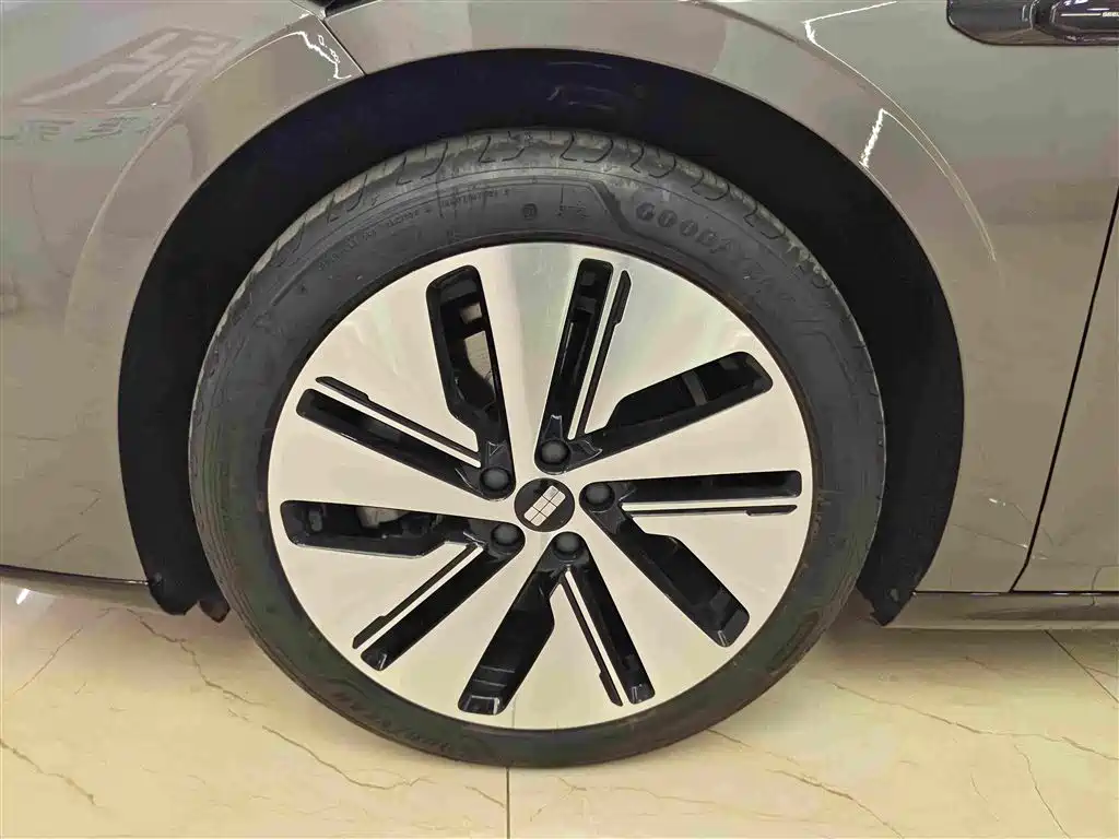 Geely Galaxy Galaxy E8 2024 2024 550km RWD MAX