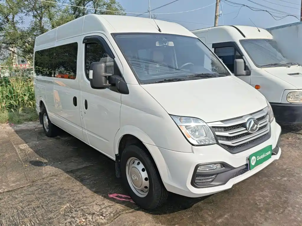 SAIC Maxus Xintu V80 2025 2025 PRO Aoyun 2.0T Manual Long Wheelbase Medium Roof 6/7/8/9-Seater