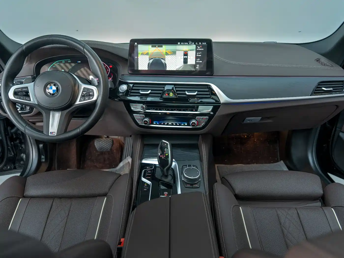 BMW 5 Series 2022 Facelift II 530Li Premium Package M Sport фото 12