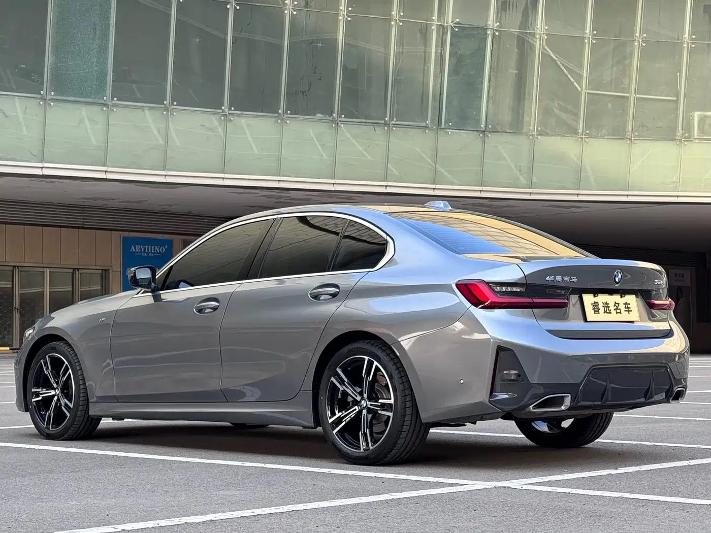 BMW 3 Series 2024 325i M Sport Package фото 7