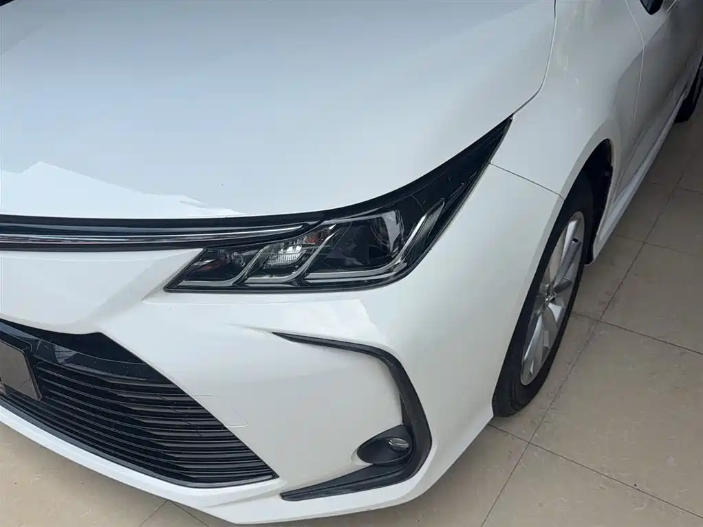 Toyota Corolla 2021 1.2T S-CVT Elite PLUS Edition фото 3