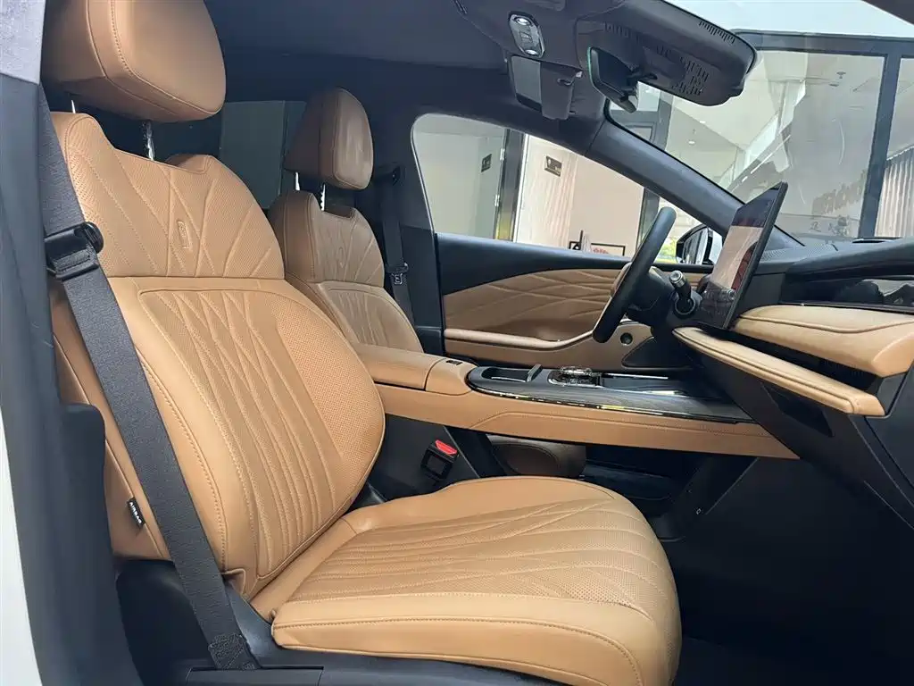 Geely Galaxy Galaxy Xingyao 8 2025 130km EM-P Starship Edition фото 14