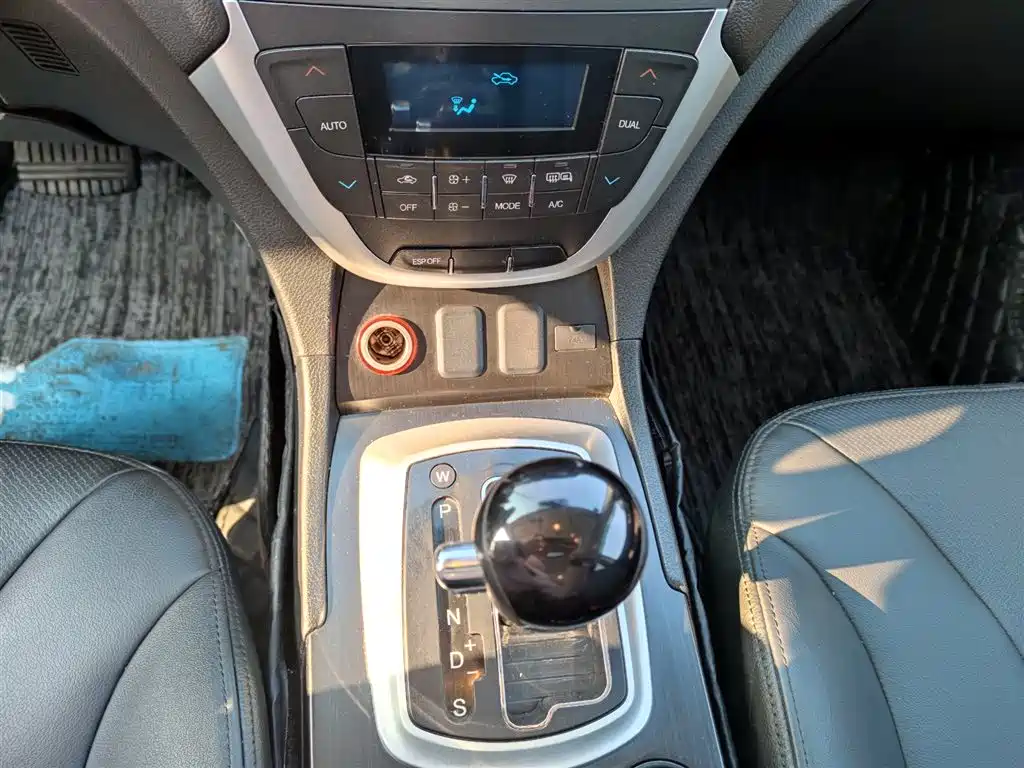 GAC Trumpchi Trumpchi GS5 2012 2.0L Automatic 2WD Anniversary Edition фото 14