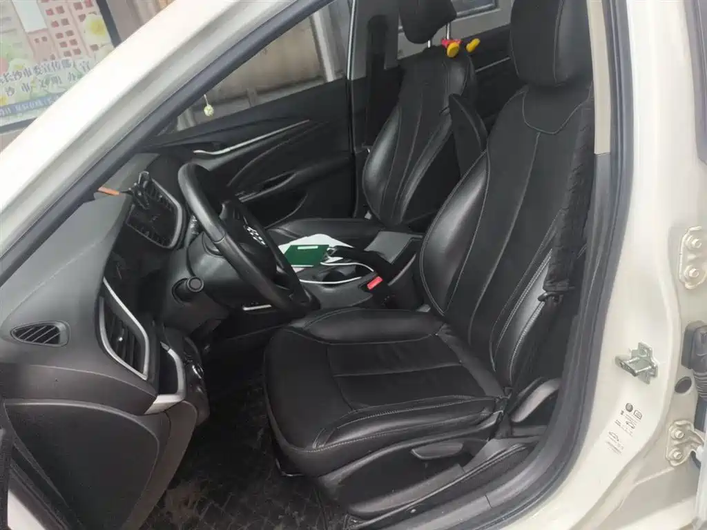 Buick Excelle 2016 Model 15N Automatic Luxury фото 8