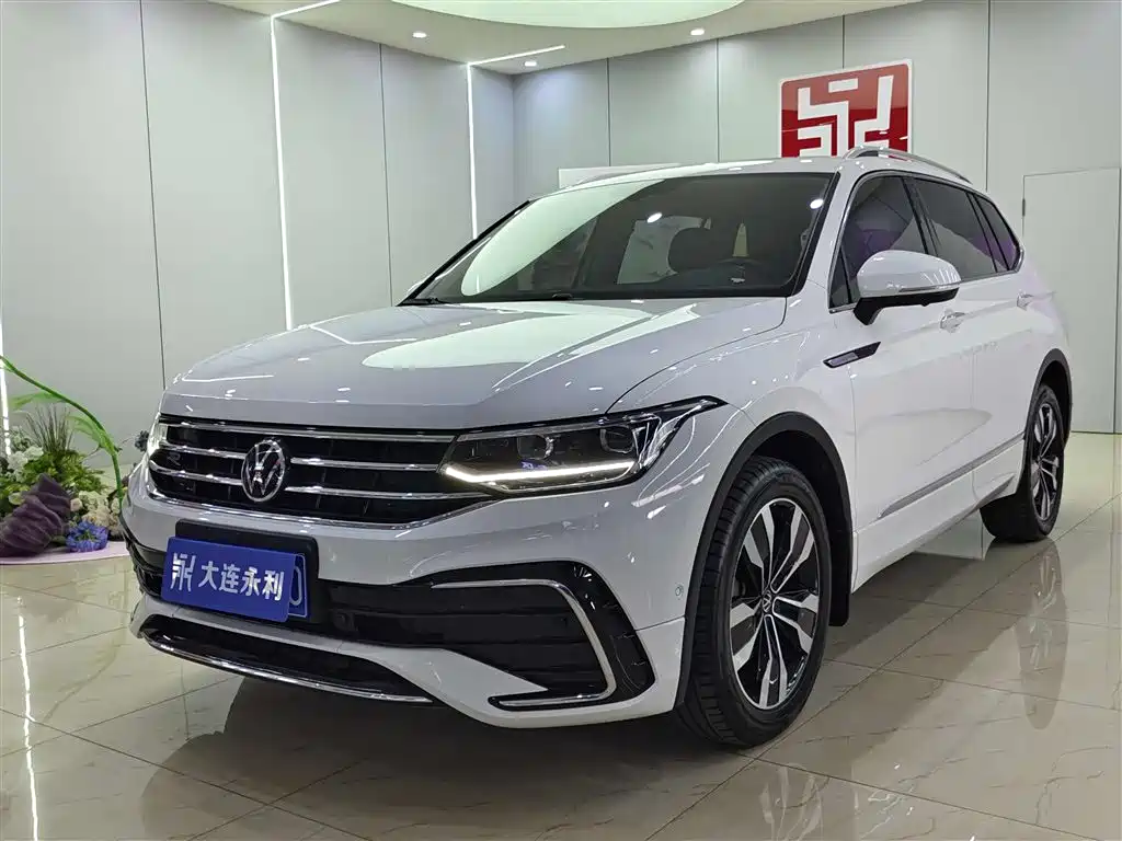 Volkswagen Tiguan L 2022 380TSI Automatic 4WD R-Line Cross Edition 7-Seater