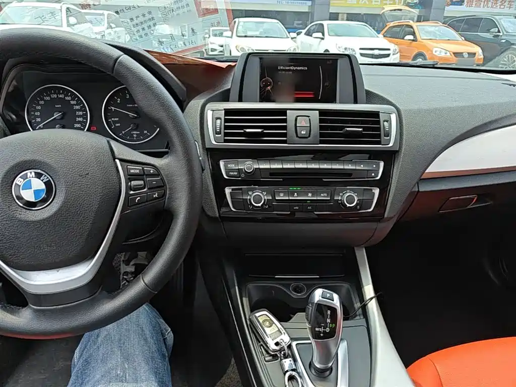 BMW 1 Series (Import) 2016 118i Leading фото 10