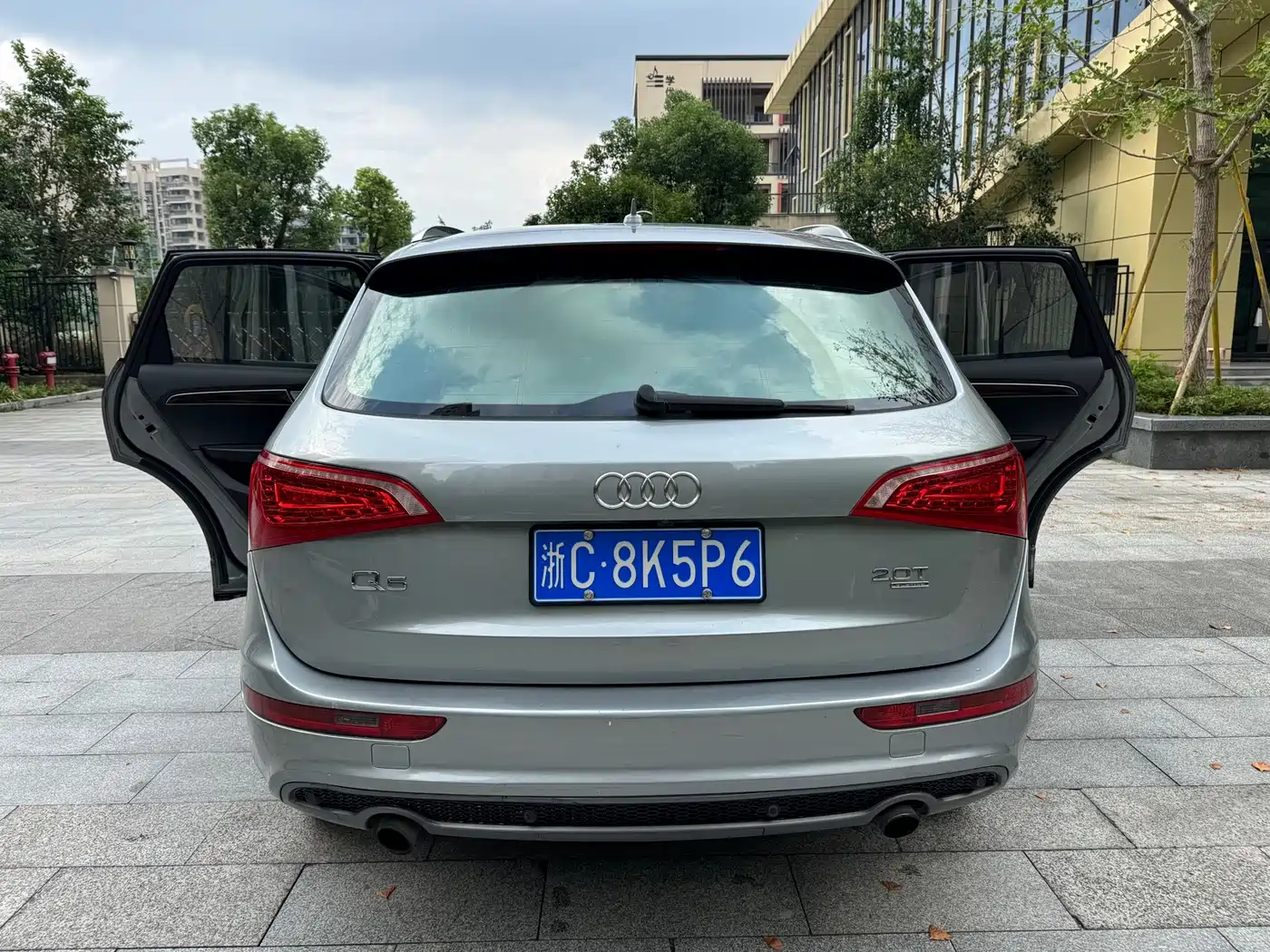 Photo 8 - Audi Q5