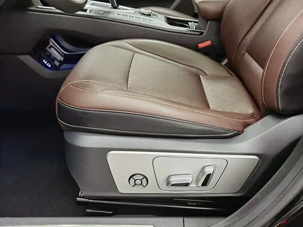 WEI PAI WEI BRAND VV6