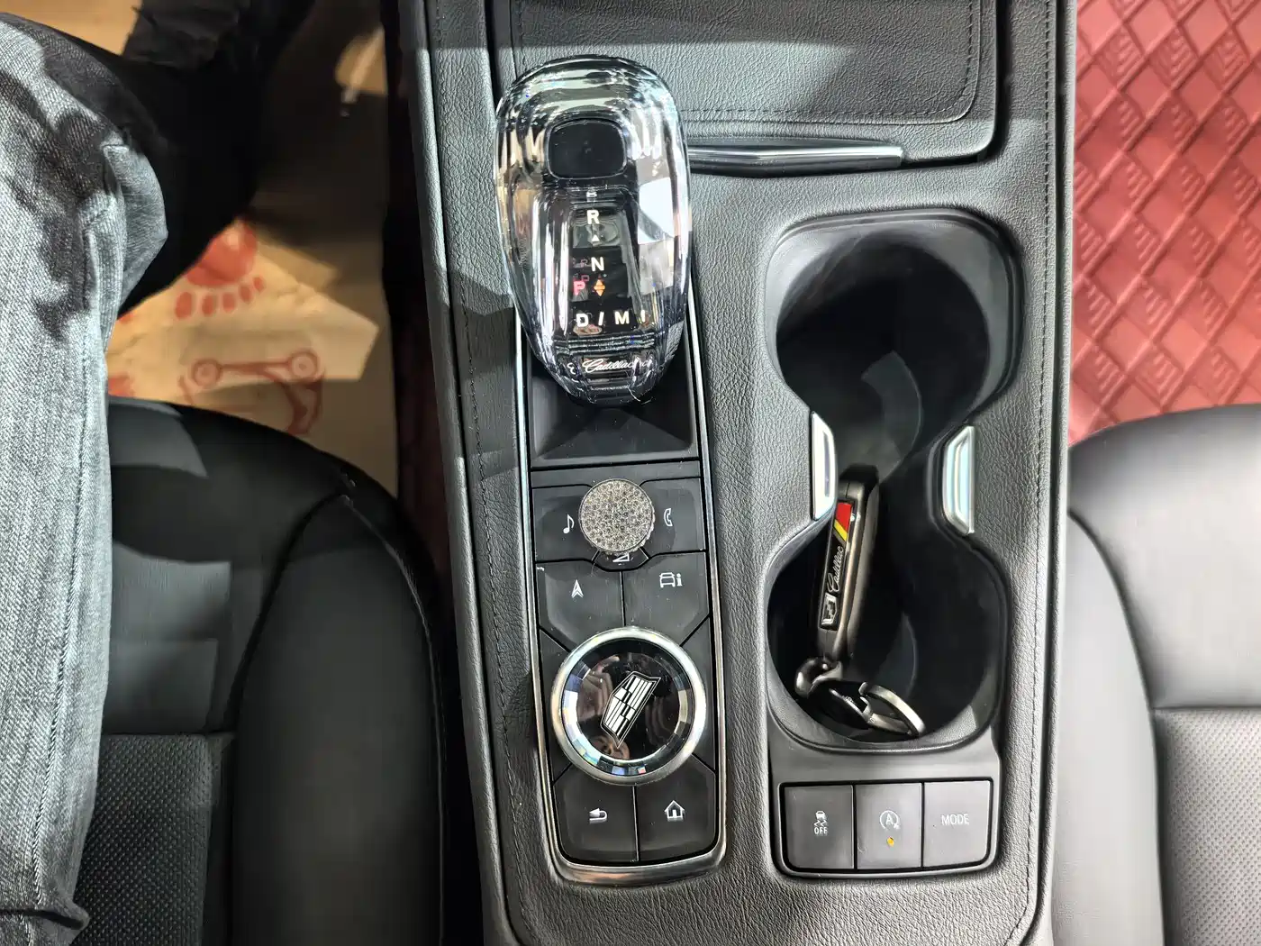 CADILLAC XT4