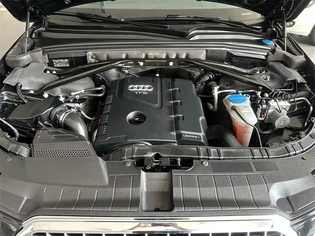 Photo 8 - Audi Q5
