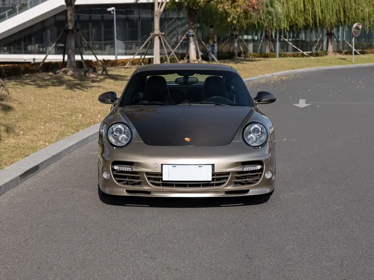 Porsche 911 2010 Turbo S 3.8T фото 2