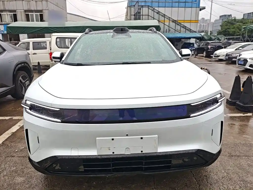 Фото 3 - Changan Qiyuan E07