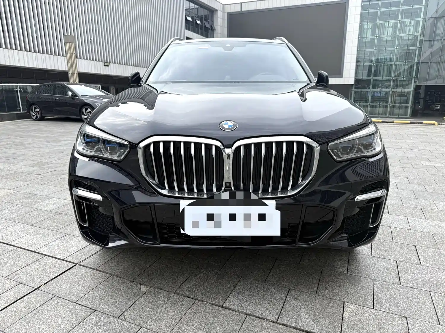 Photo 2 - BMW X5
