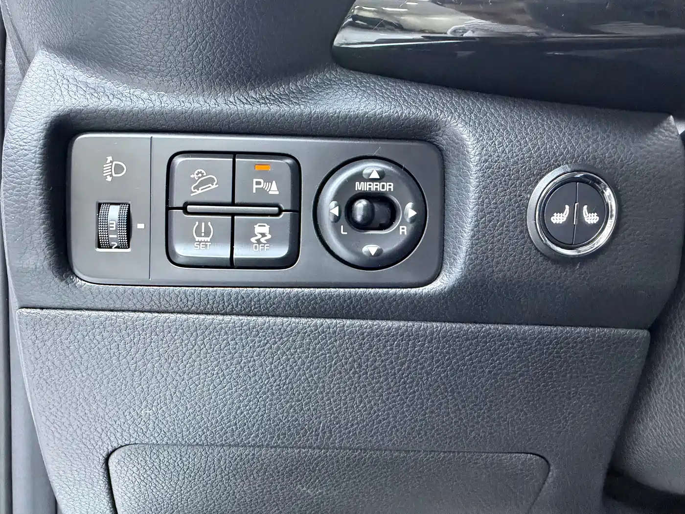 Kia KX1 2021 1.4L CVT Fun Sunroof Version фото 9