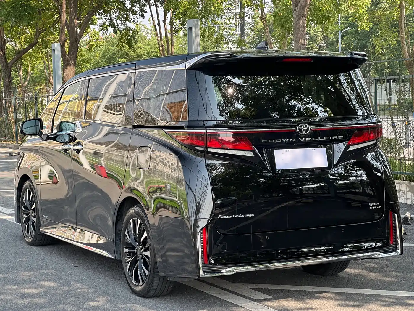 Toyota Vellfire 2024 2024 Crown Hybrid 2.5L Executive Premium Edition
