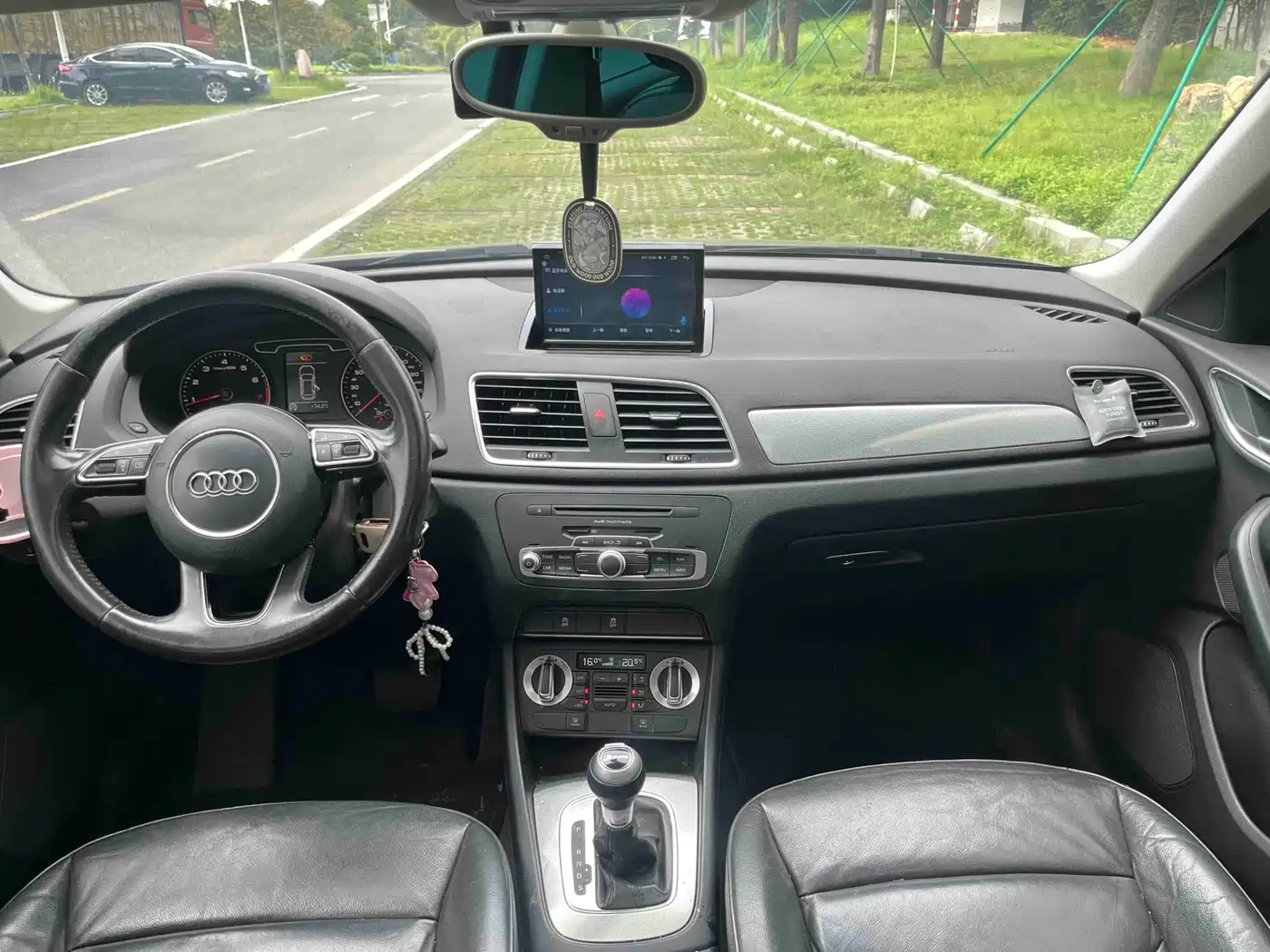 Audi Q3 2015 30 TFSI Comfort фото 15