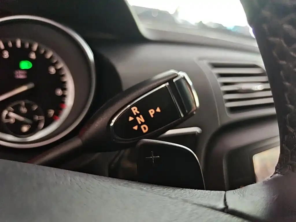 Mercedes-Benz R-Class 2017 R 320 4MATIC Business Collector's Edition фото 14