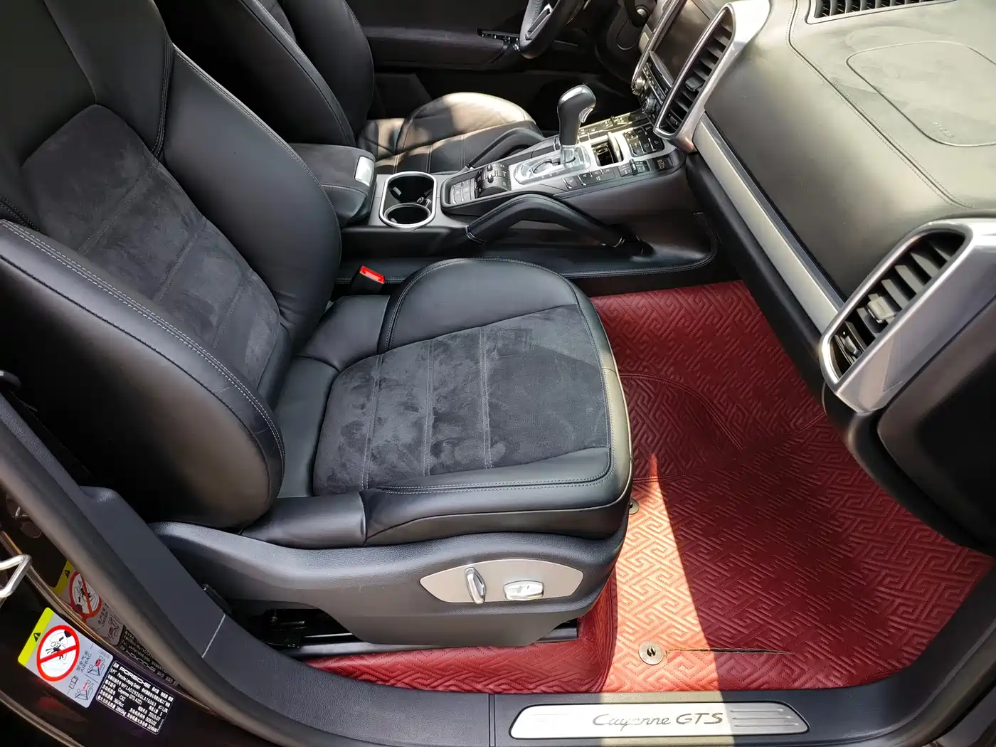 Porsche Cayenne 2015 Cayenne GTS 3.6T фото 17