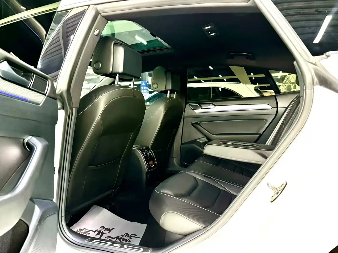 Volkswagen FAW-Volkswagen CC 2020 330TSI Glamour Version China VI фото 6